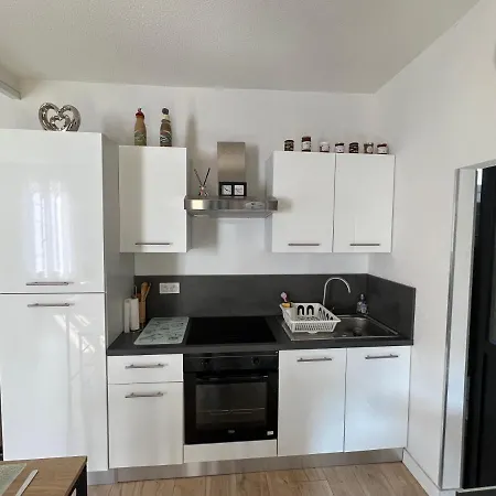 Spacieux Marx Dormoy Avec Parking Gratuit C Lejlighed