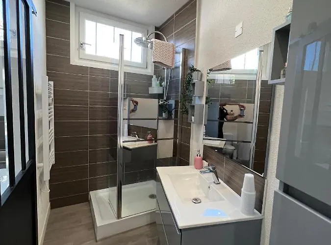 Lägenhet Spacieux Marx Dormoy Avec Parking Gratuit C *